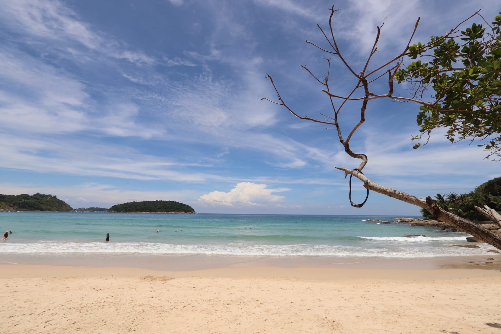 ชายหาดและทะเลที่ภูเก็ต